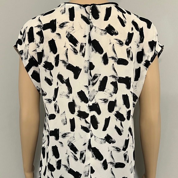 Petite Banana Republic Sleeveless Blouse, Black & Cream - Picture 4 of 5